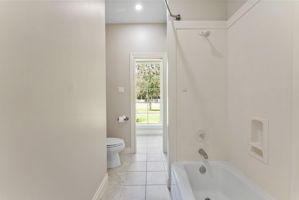 Photo 32