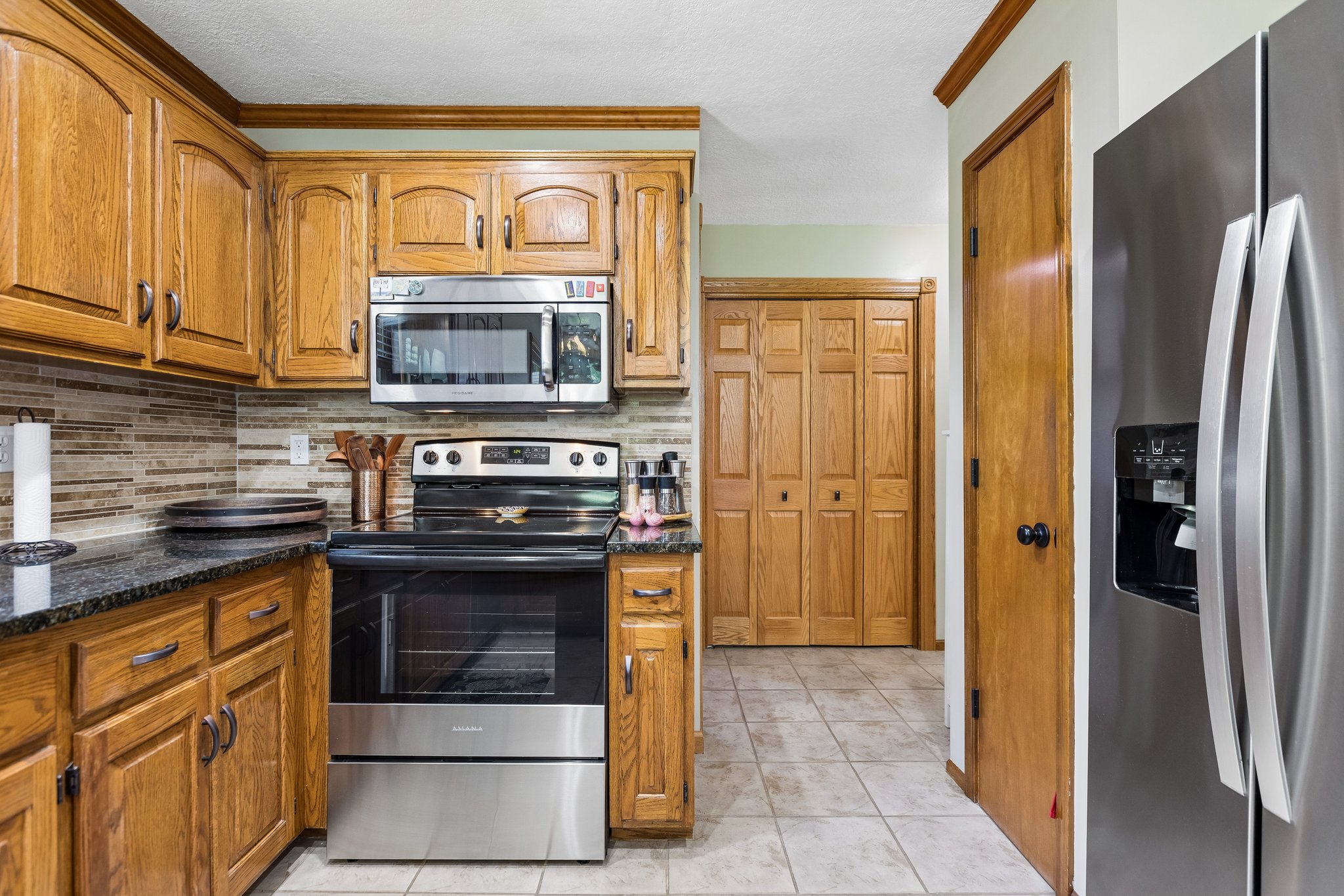 8712 NE Lathrop Dr_010.jpg