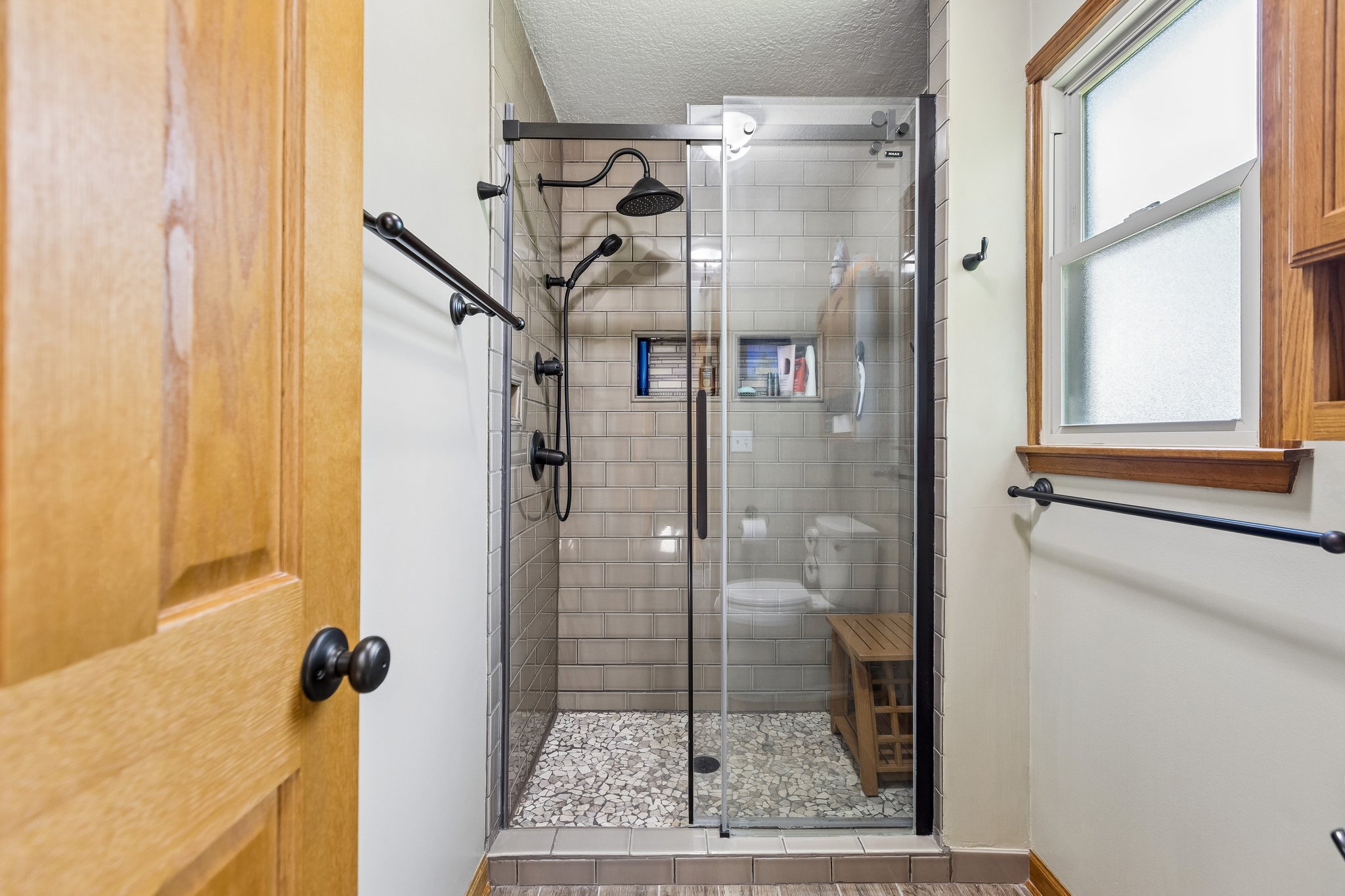 8712 NE Lathrop Dr_026.jpg