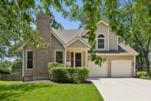 8712 NE Lathrop Dr_001.jpg