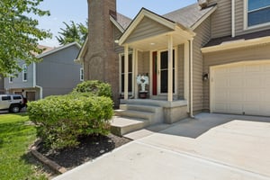 8712 NE Lathrop Dr_003.jpg