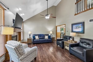 8712 NE Lathrop Dr_005.jpg