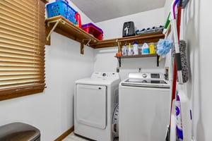 8712 NE Lathrop Dr_023.jpg