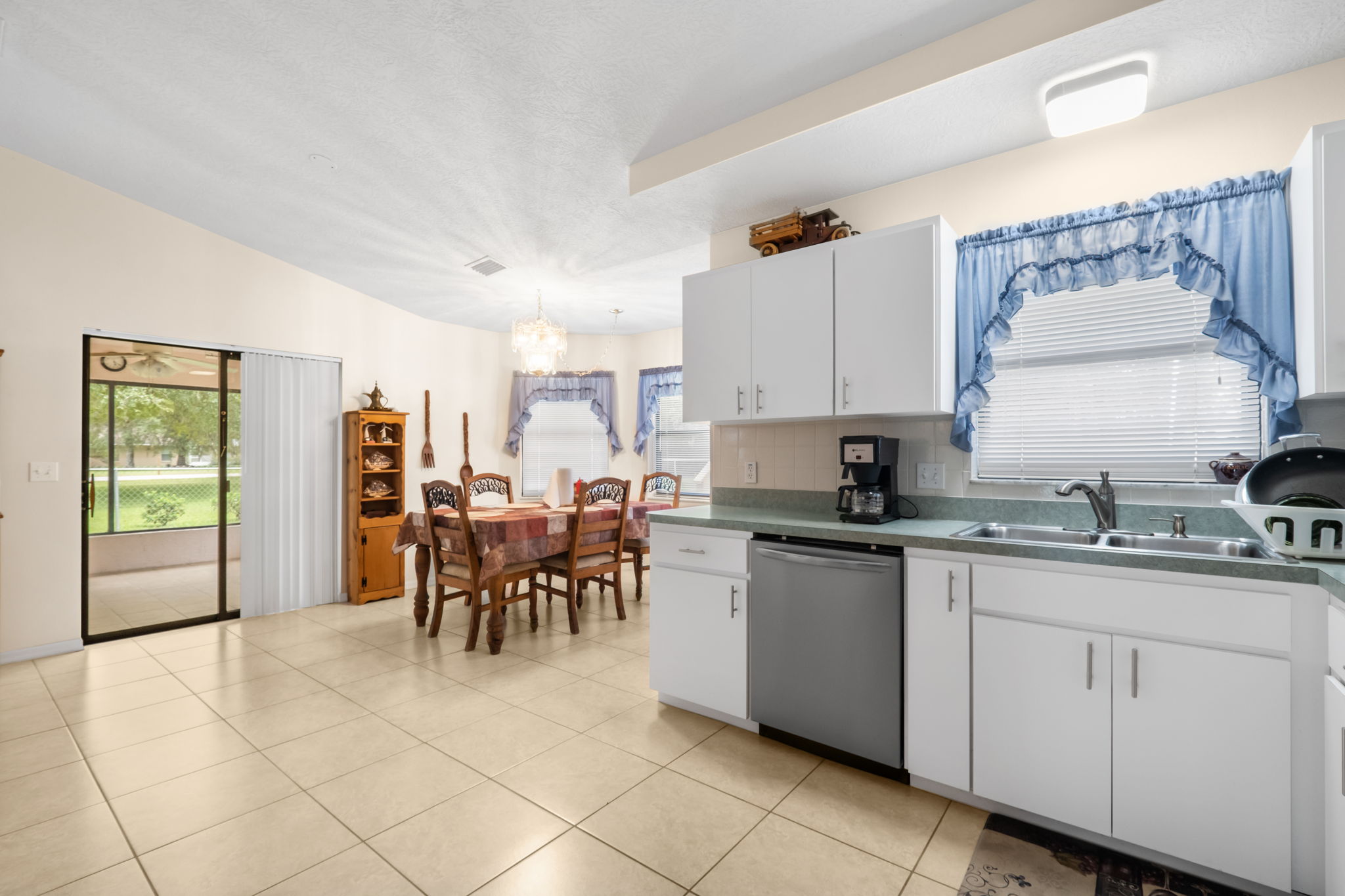 8712 W Sasso Ln, Crystal River, FL 34428, USA Photo 8
