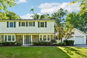 Crestmont Ln-S3107-001.jpg