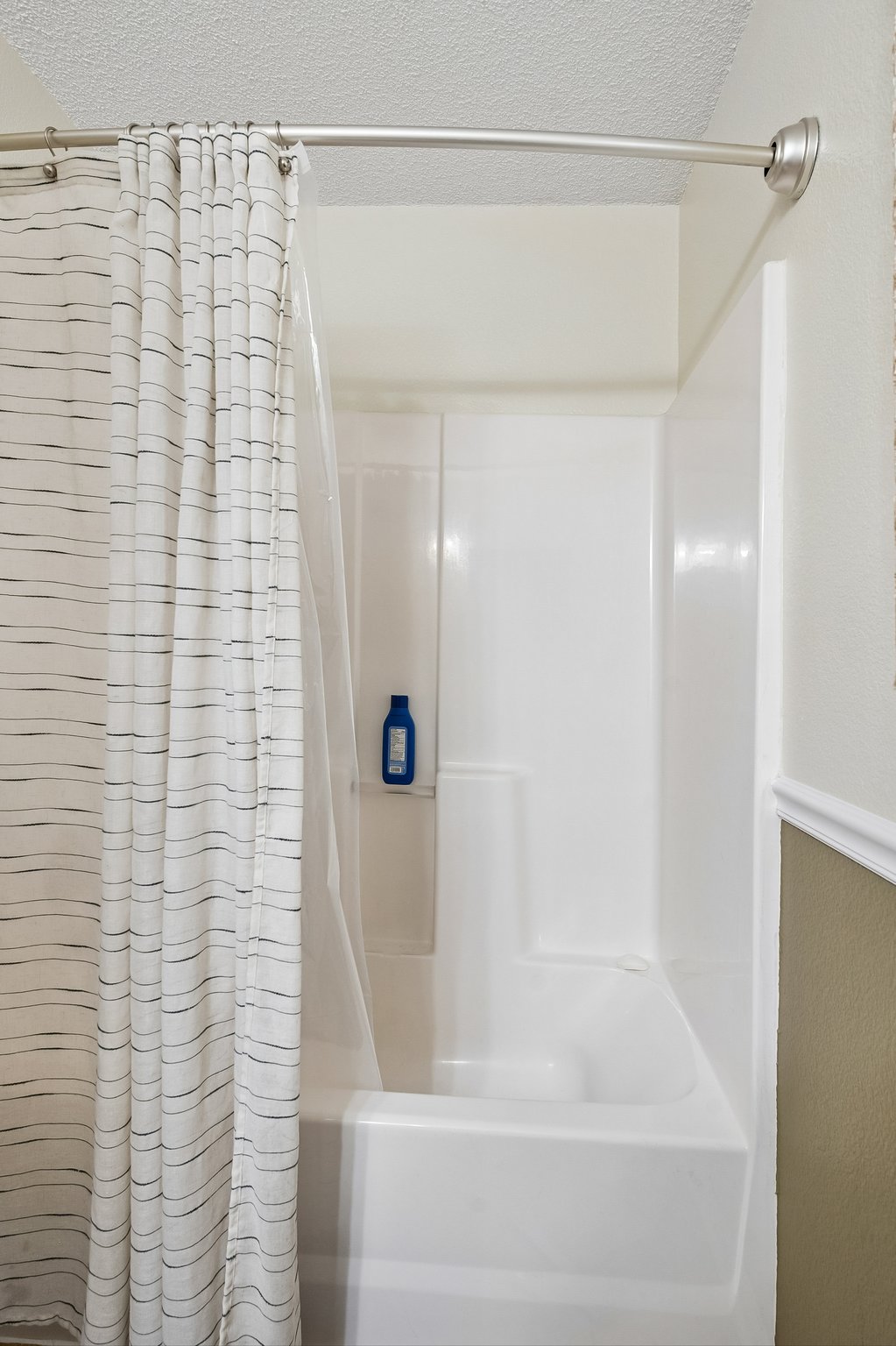 8715 NE 116th St_016.jpg