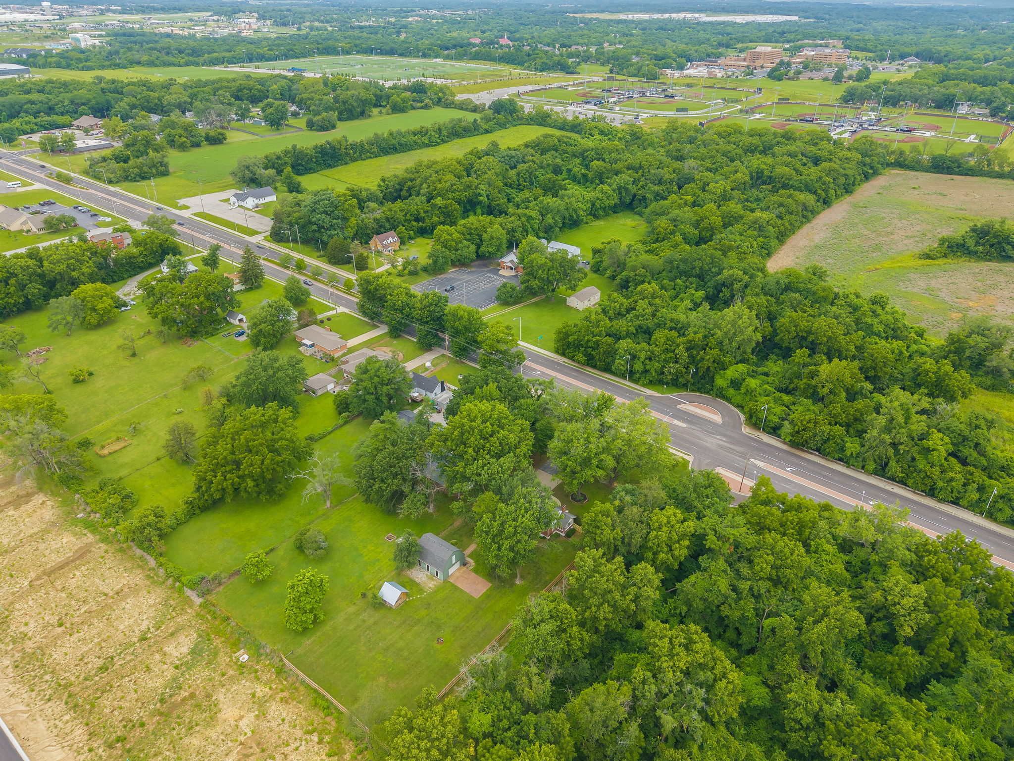 8715 State Ave-16
