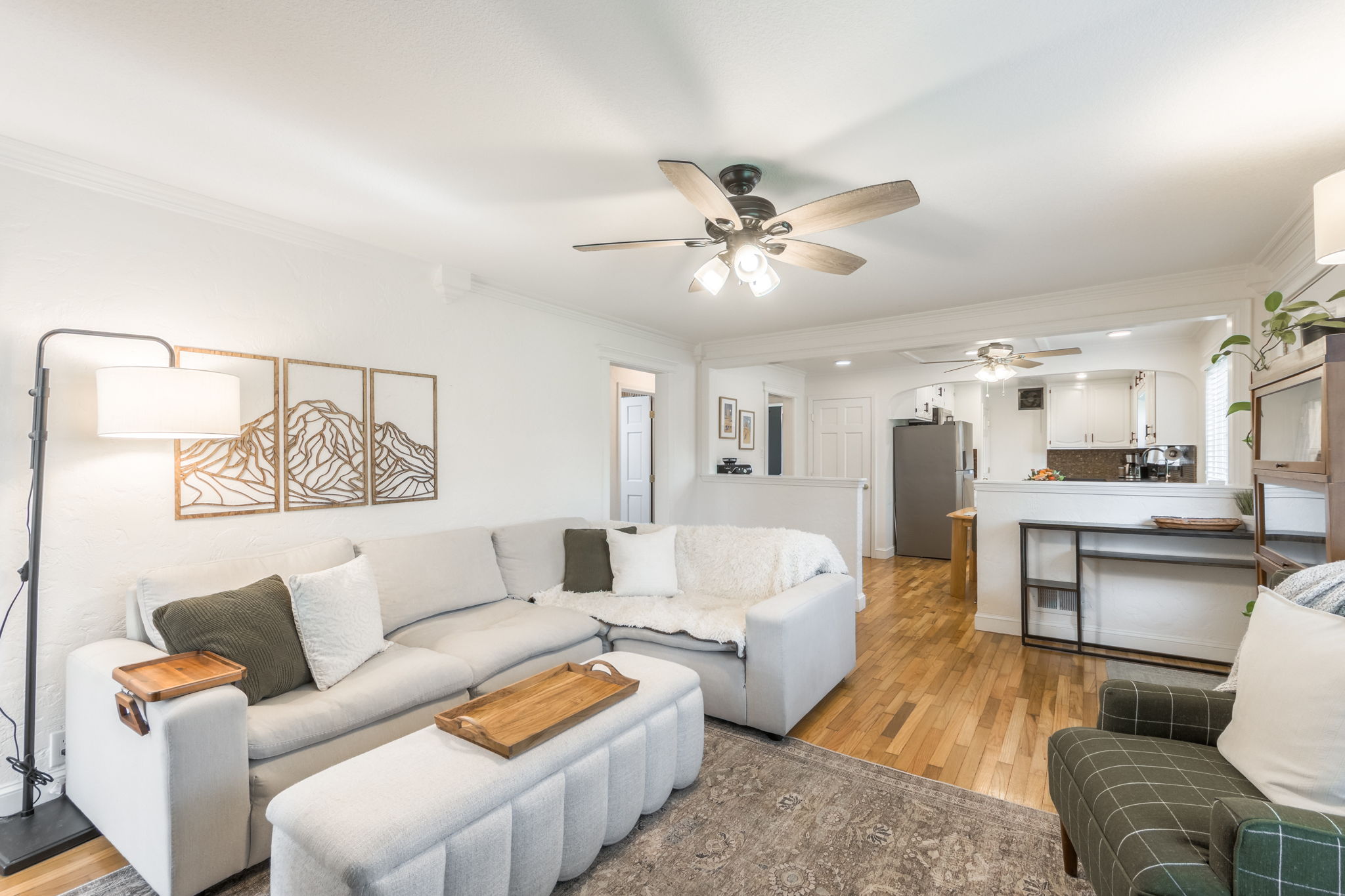 8715 State Ave-24