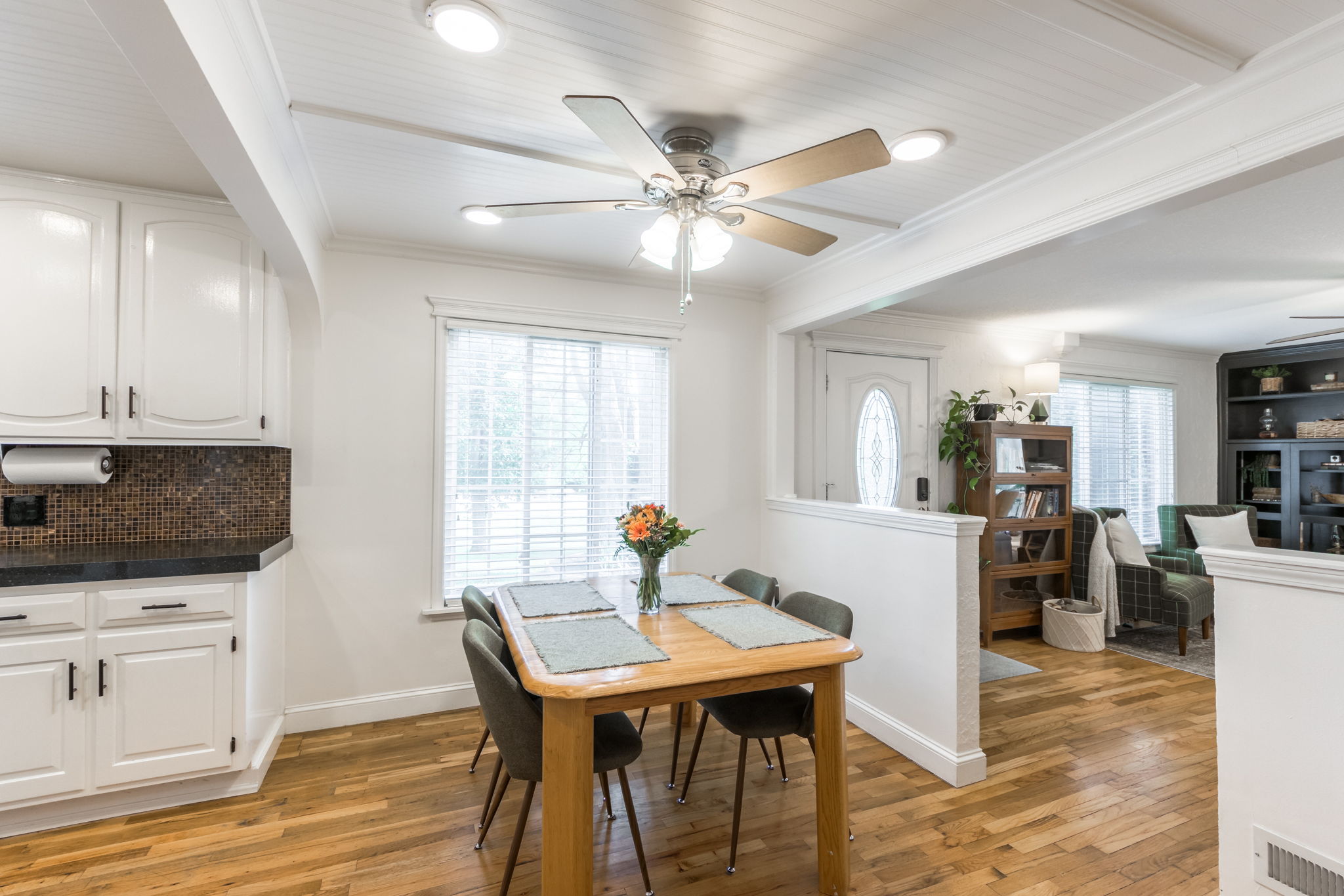 8715 State Ave-29