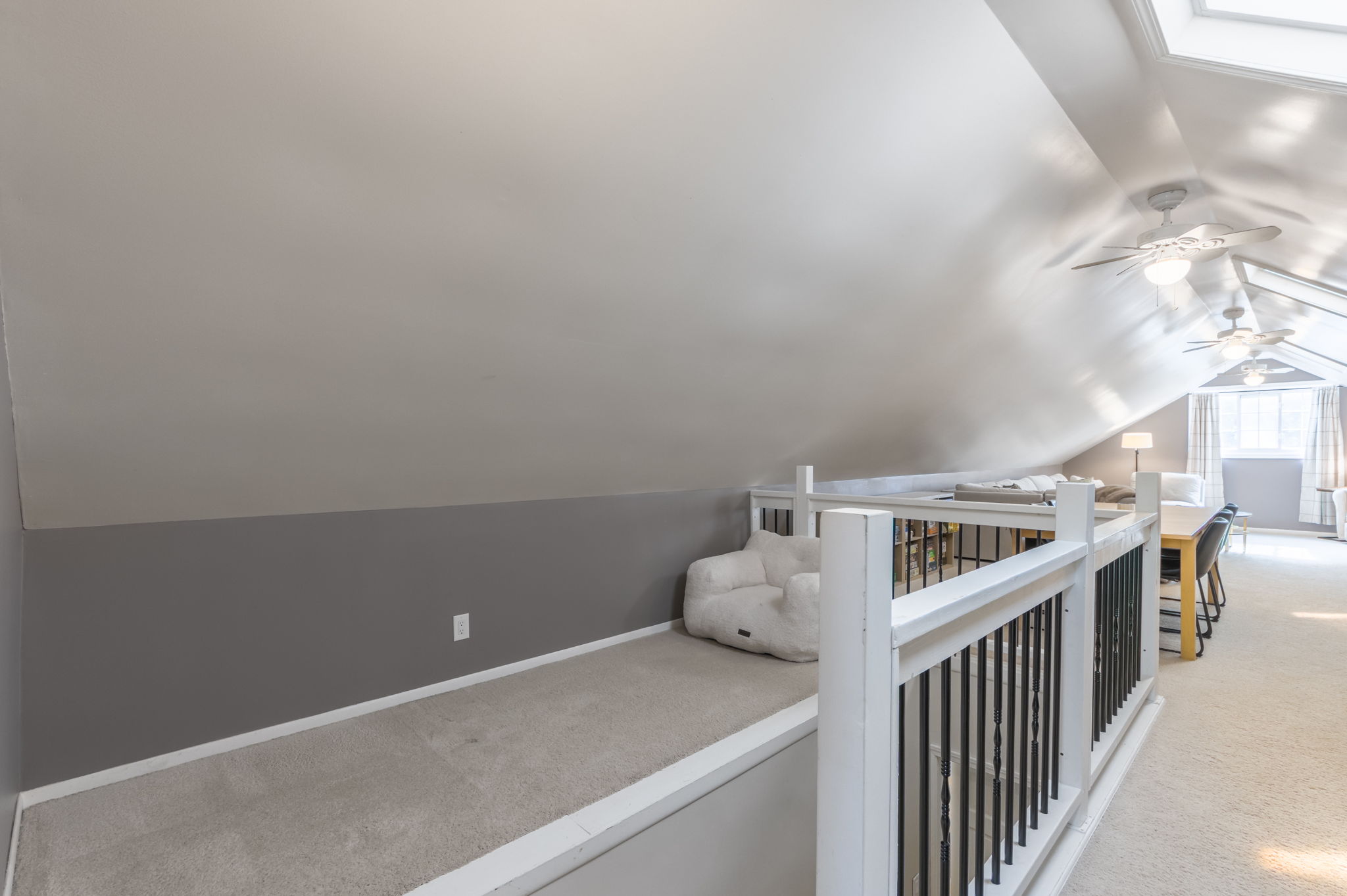 8715 State Ave-47
