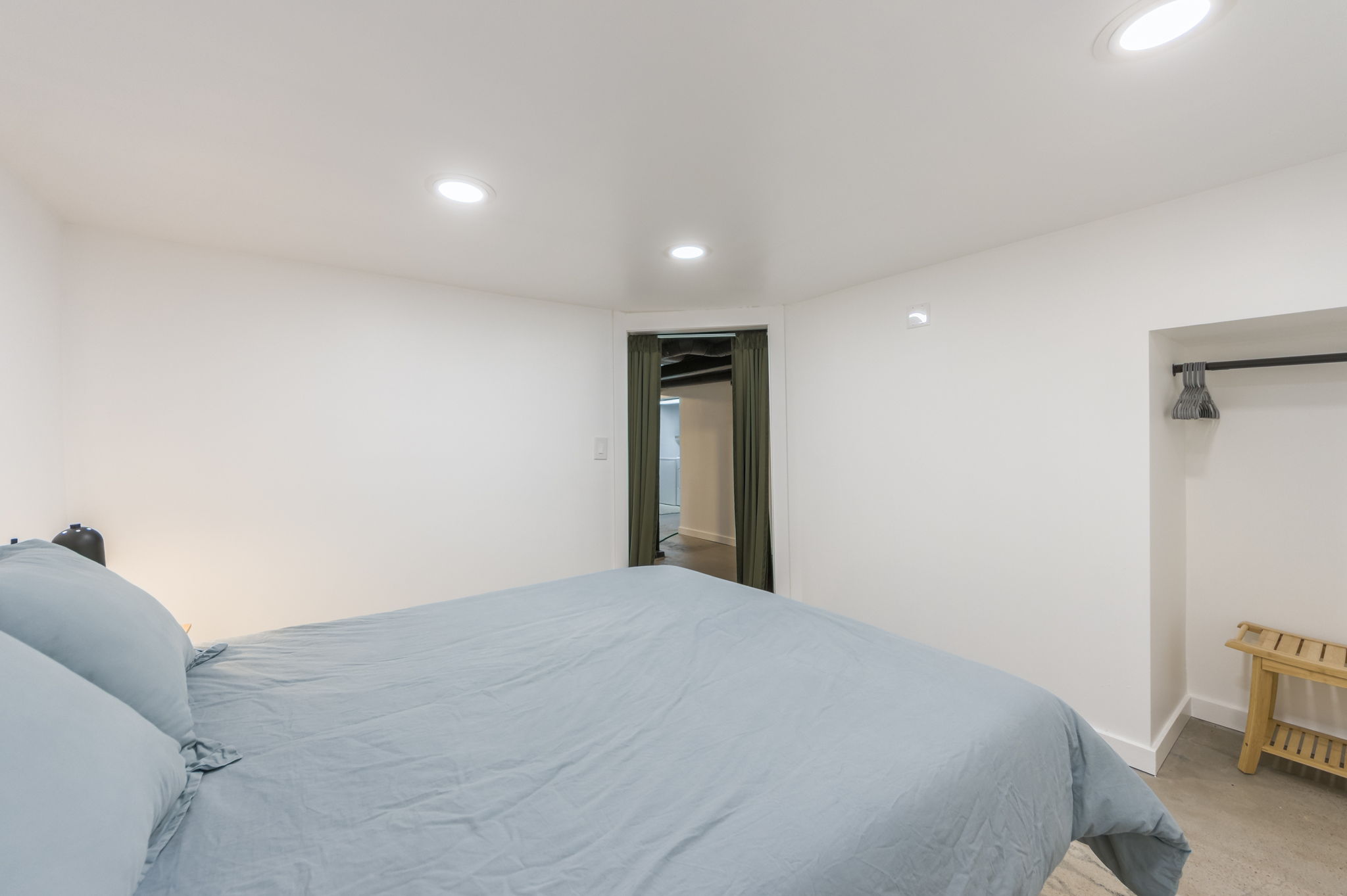 8715 State Ave-55