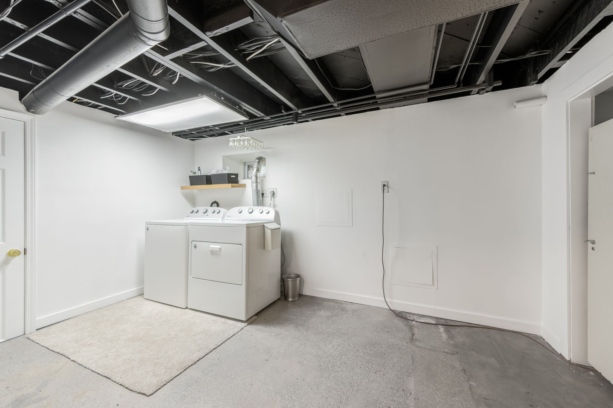 8715 State Ave-57