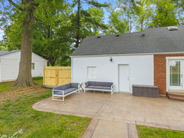 8715 State Ave-06