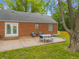 8715 State Ave-07