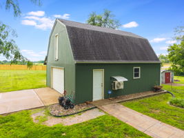 8715 State Ave-58