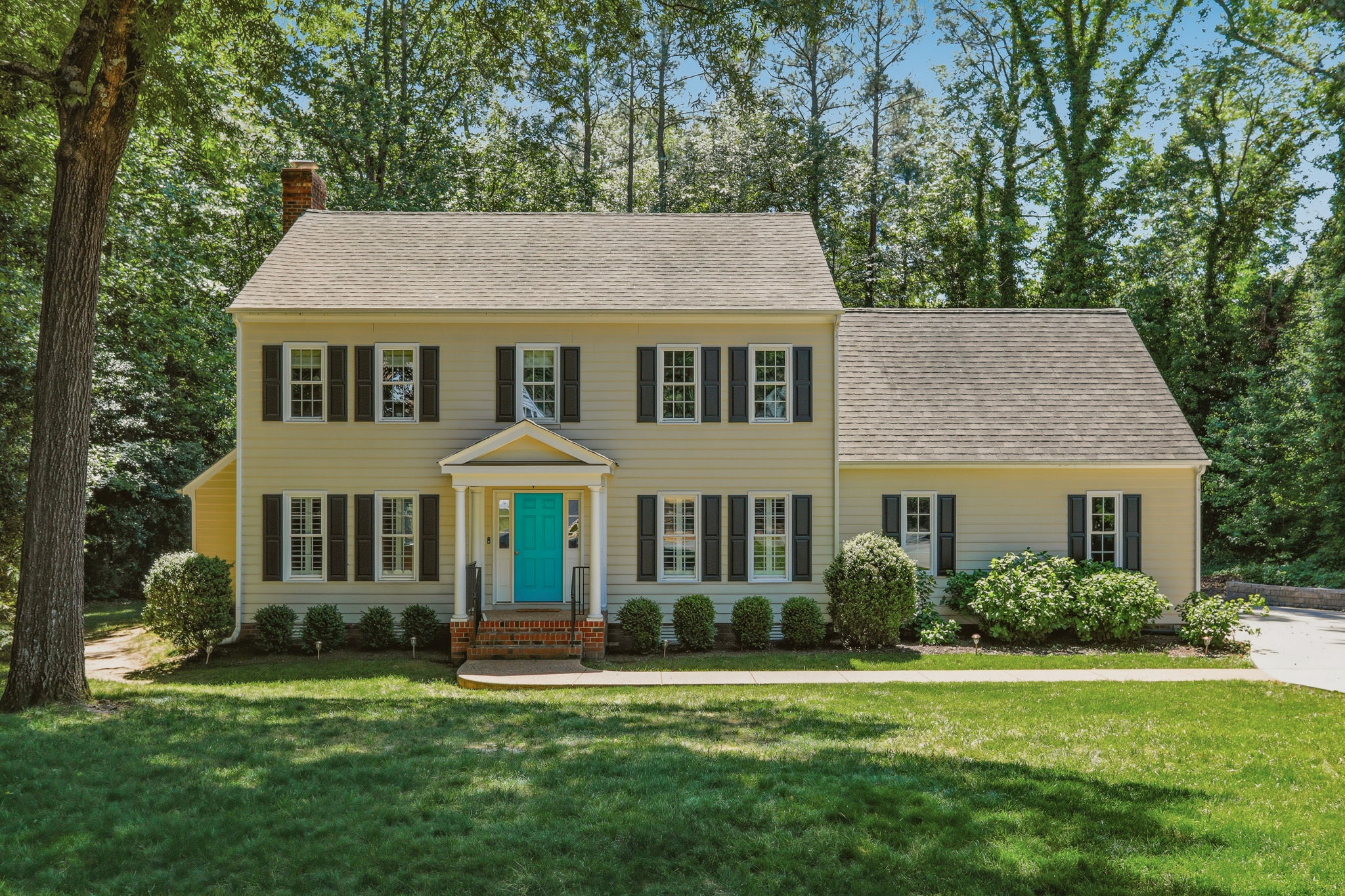 02-Exterior Front