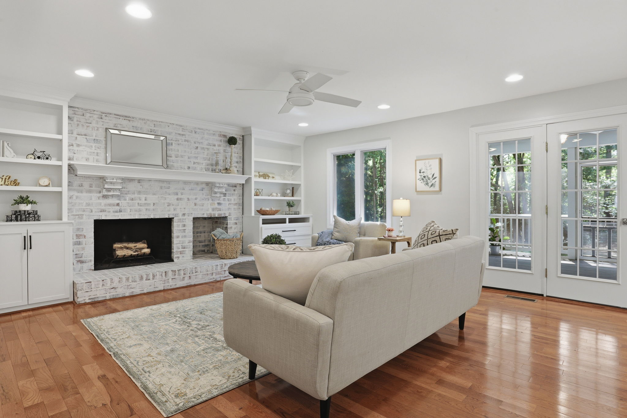 07-Family Room