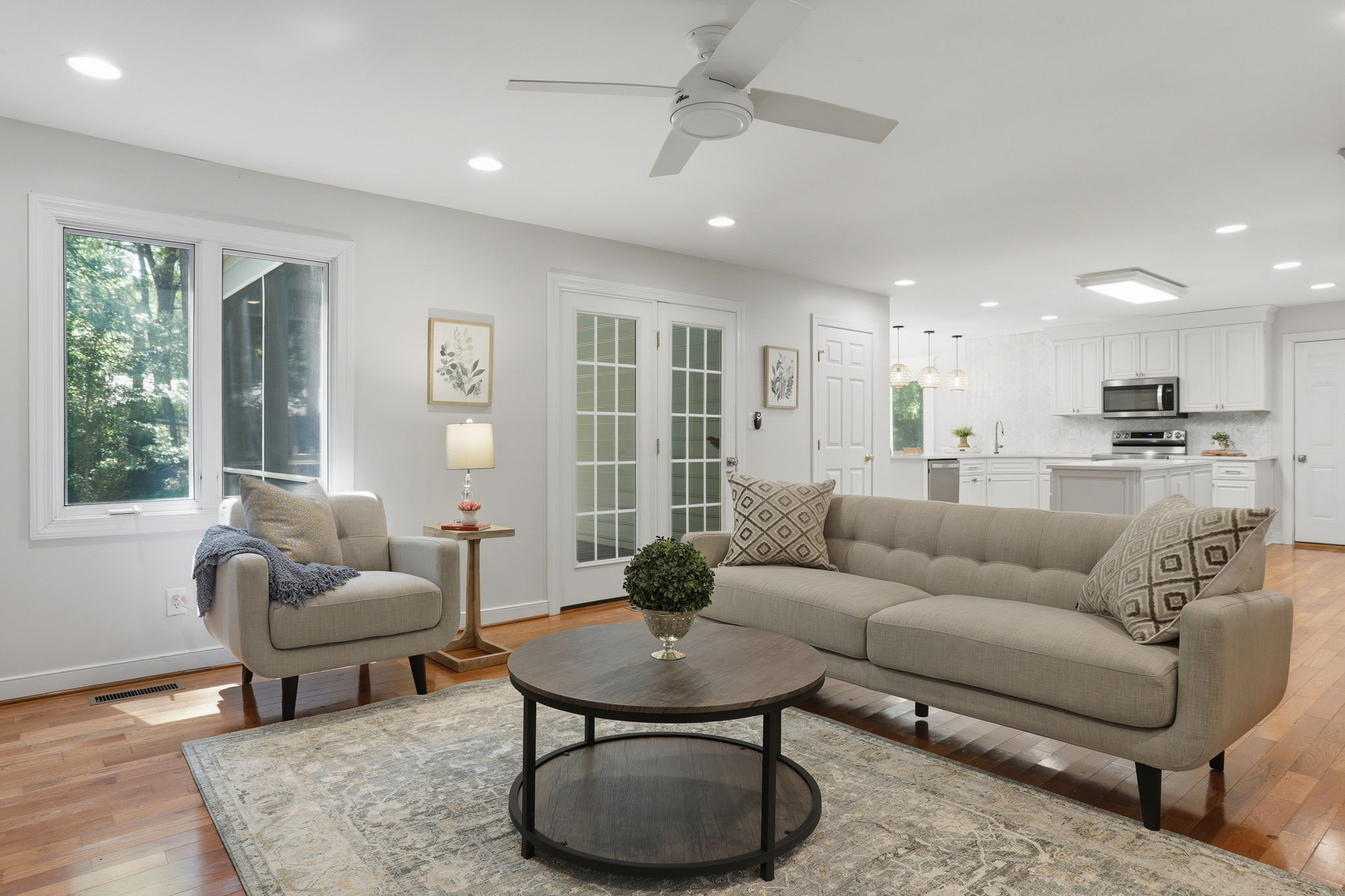 09-Family Room