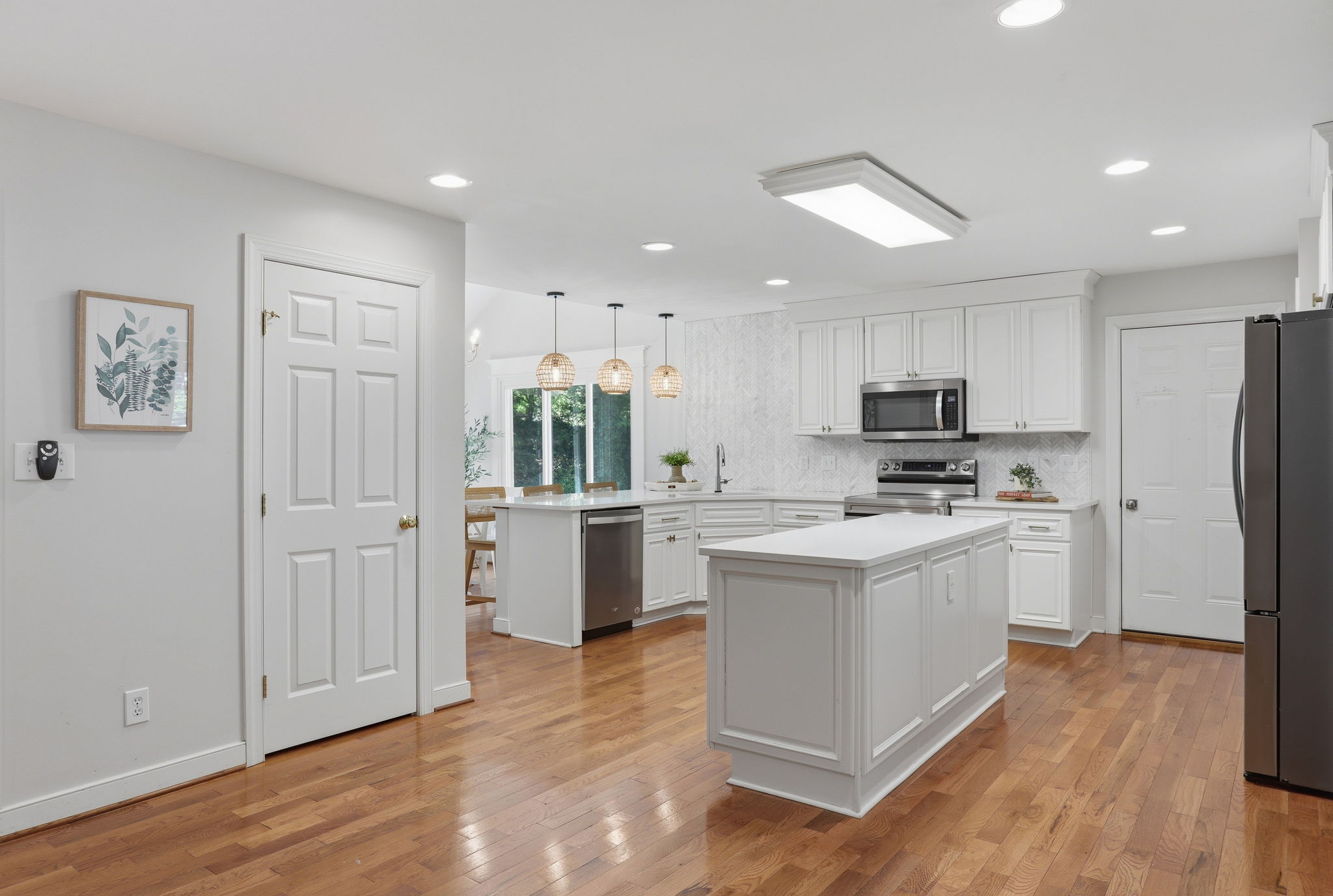 16-Kitchen