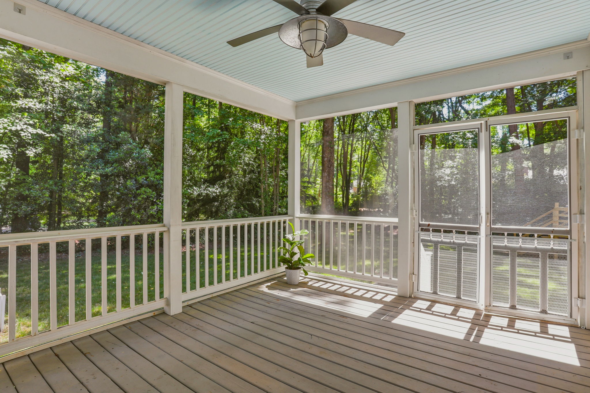 36-Screened Porch