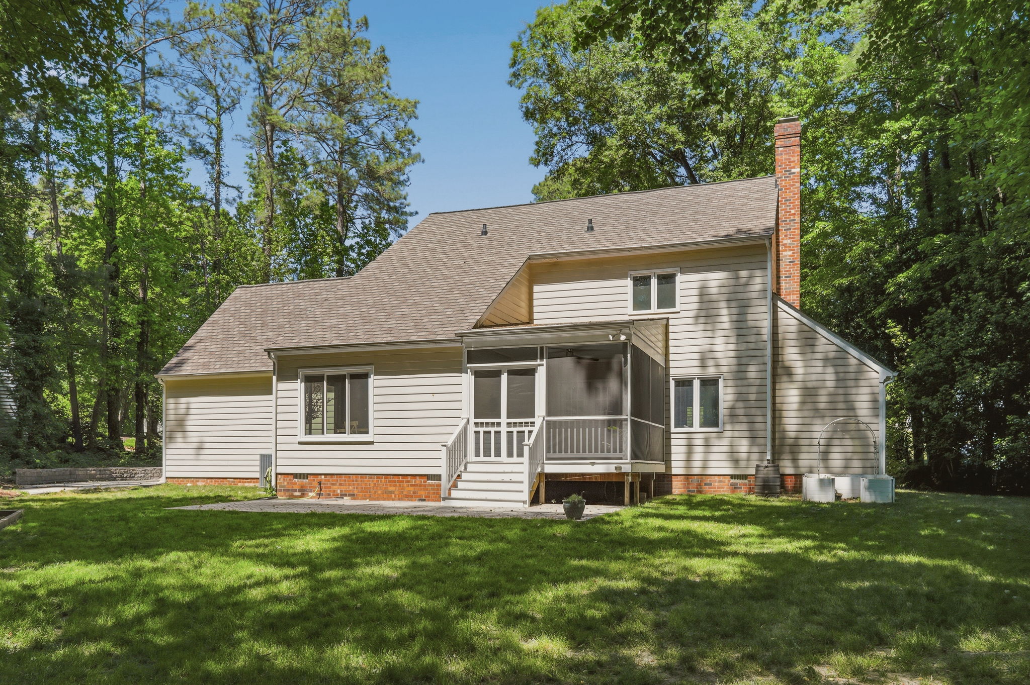 40-Exterior Back