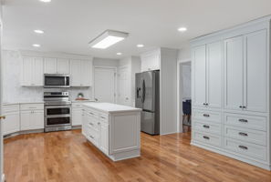 14-Kitchen