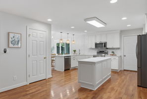 16-Kitchen
