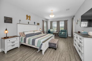 Master Bedroom1a