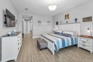 Master Bedroom1c