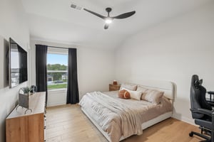 N Farley Ave-S1908-034.jpg