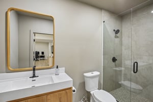 N Farley Ave-S1908-038.jpg