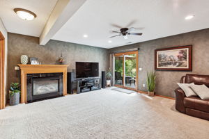 25_Interior