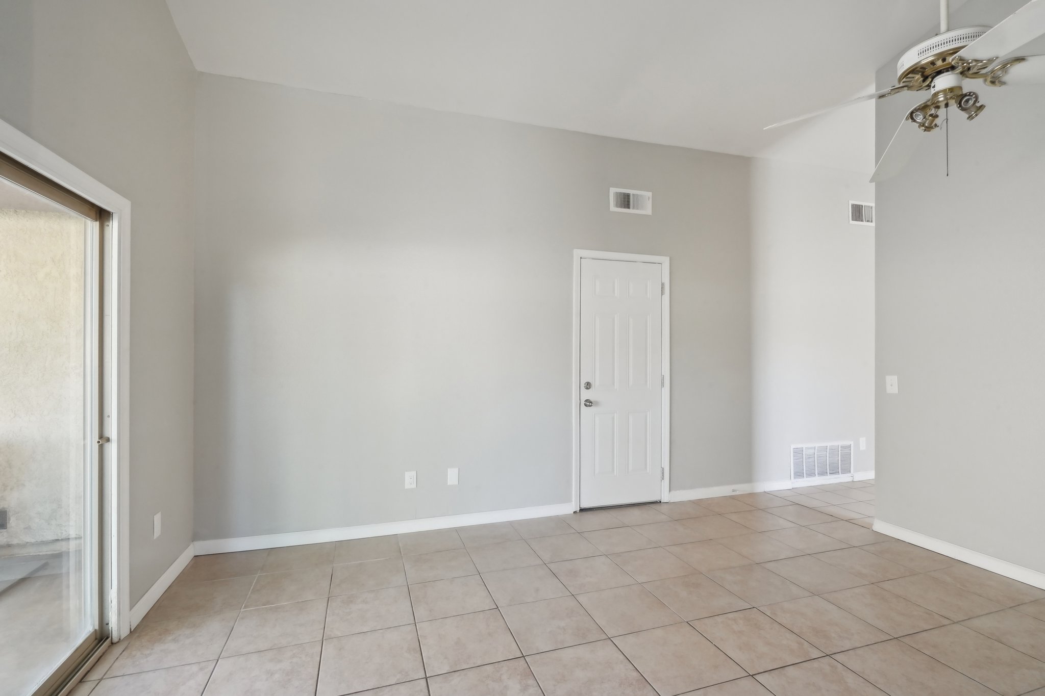 S Quince Ave-1104-014.jpg