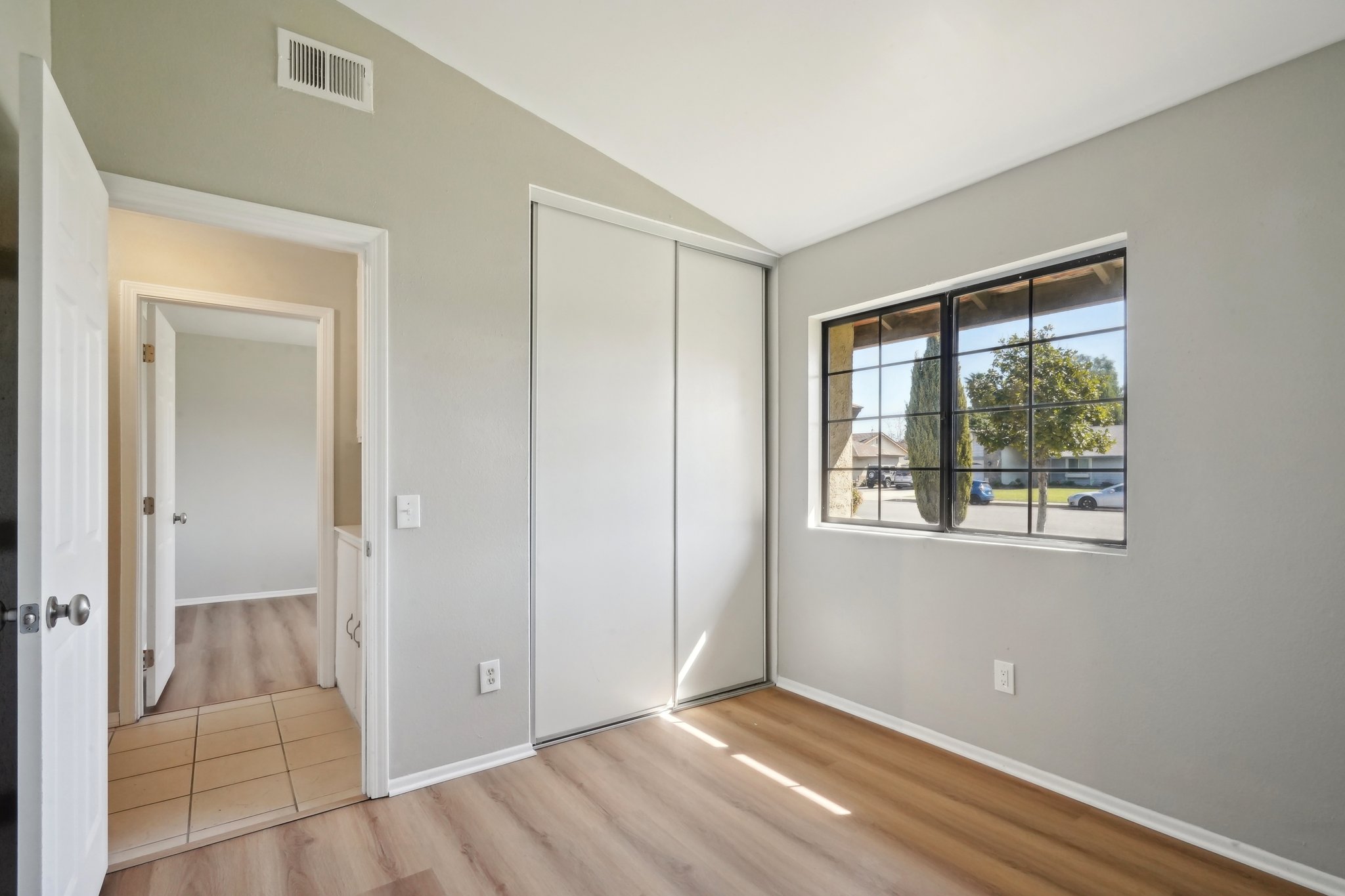 S Quince Ave-1104-018.jpg