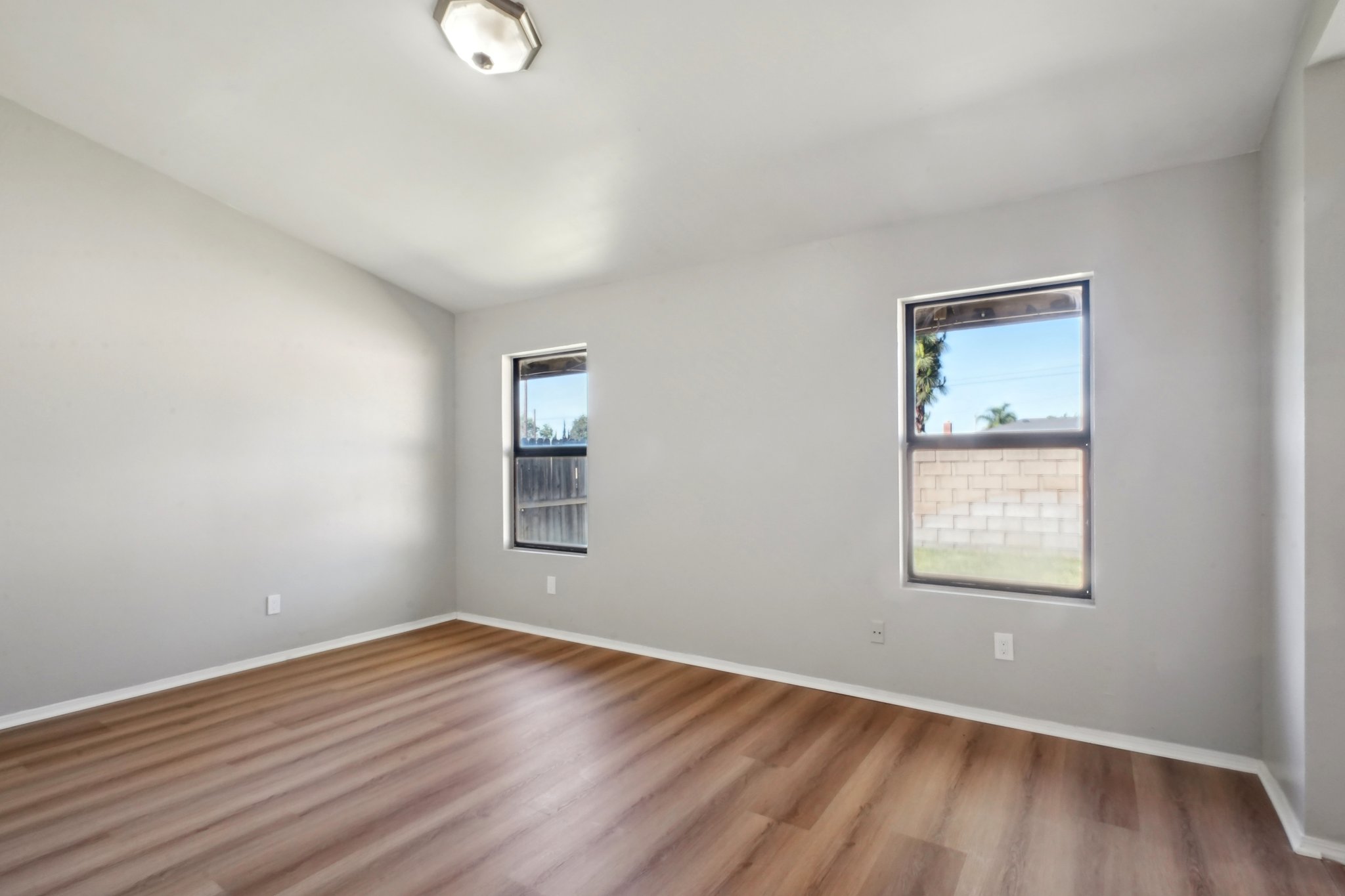 S Quince Ave-1104-021.jpg