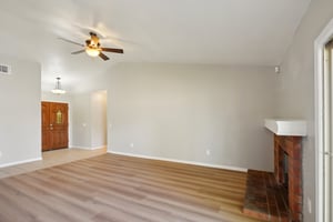 S Quince Ave-1104-007.jpg