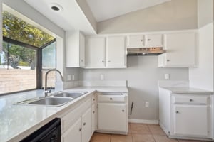 S Quince Ave-1104-010.jpg