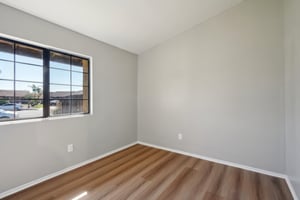 S Quince Ave-1104-017.jpg