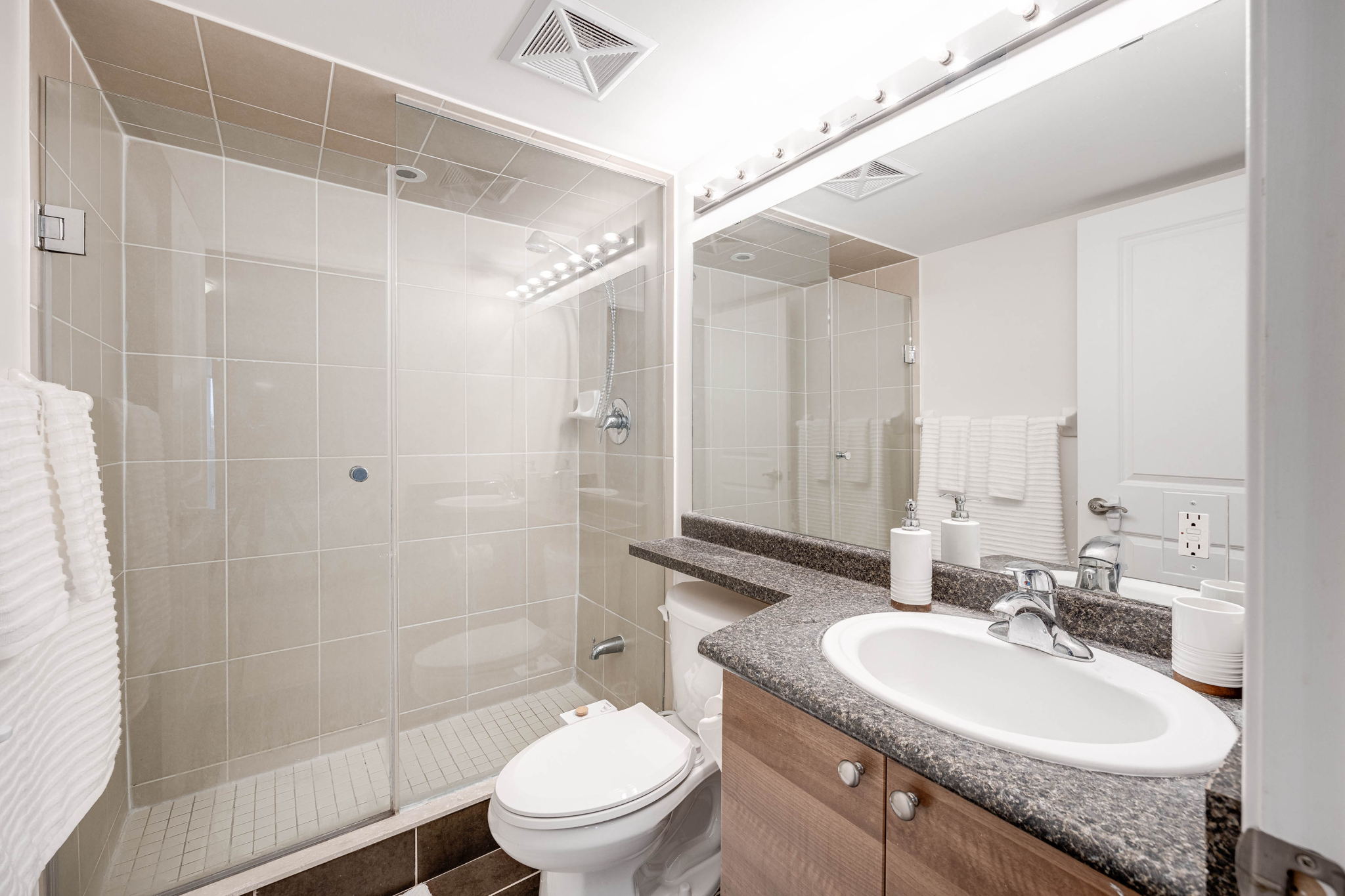 Toronto property showcase — delivered property photograph 21