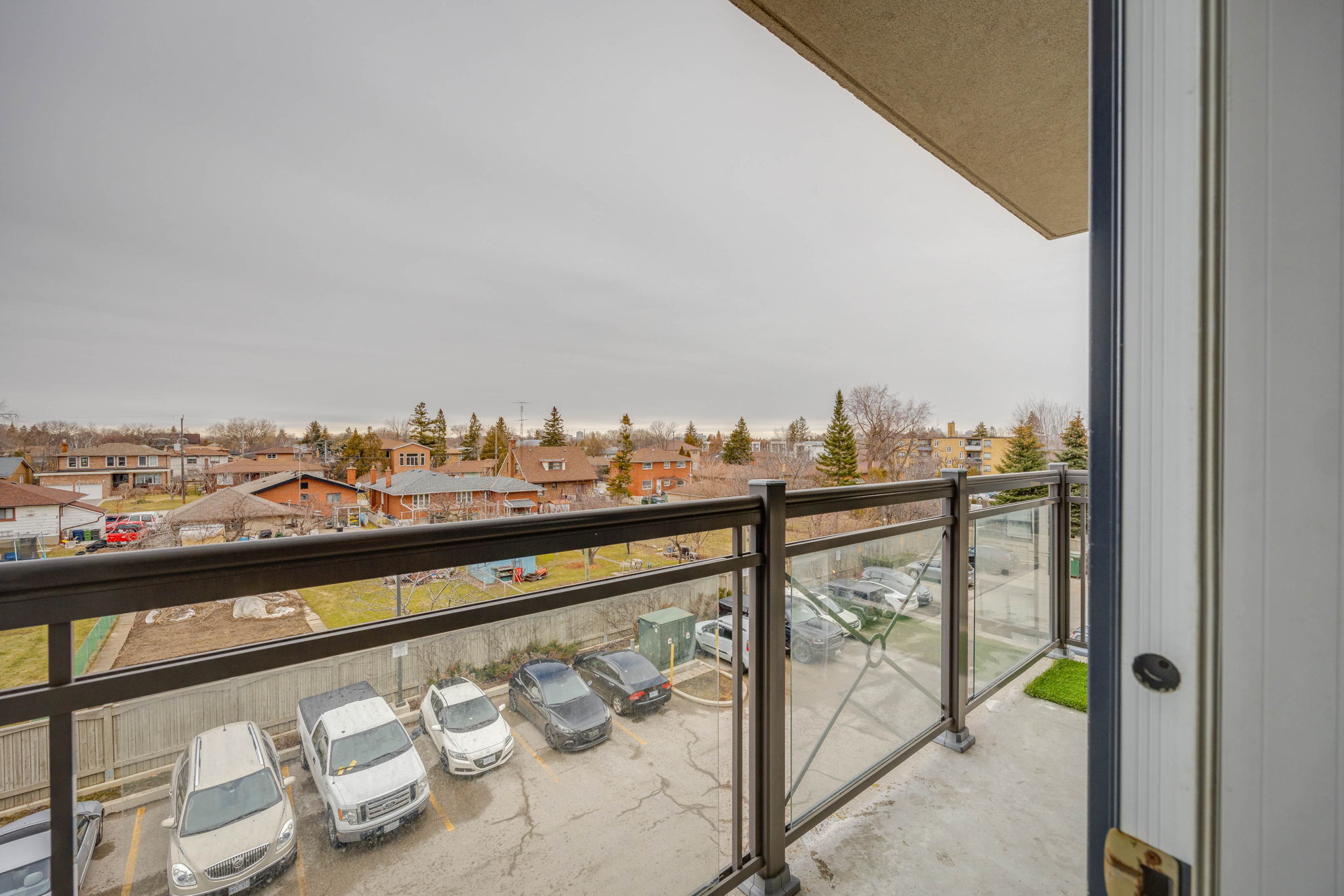 Toronto property showcase — delivered property photograph 29