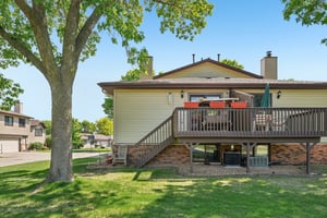N Maplebrook Cir-S2705-035.jpg