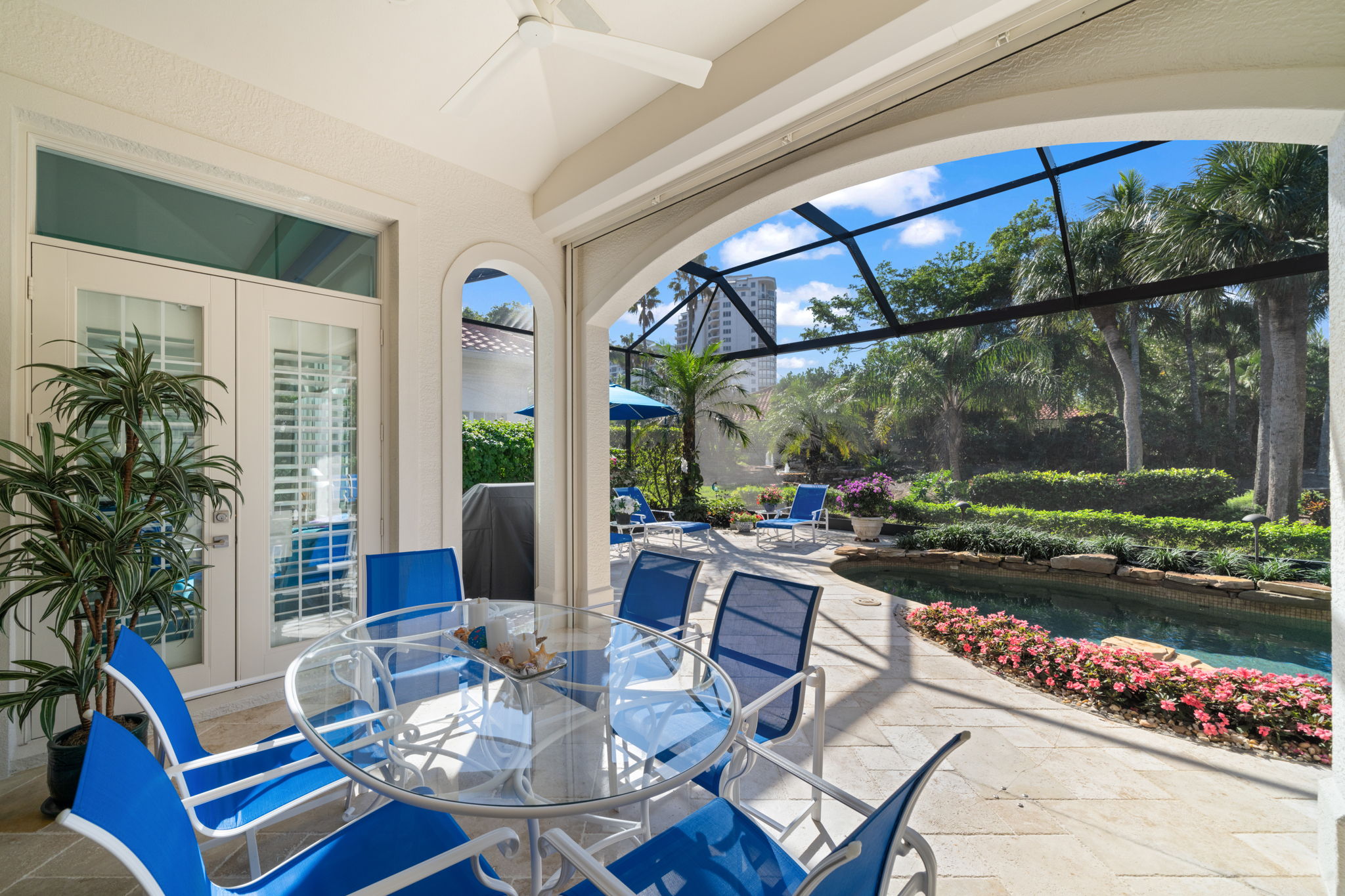 Covered Lanai and pool