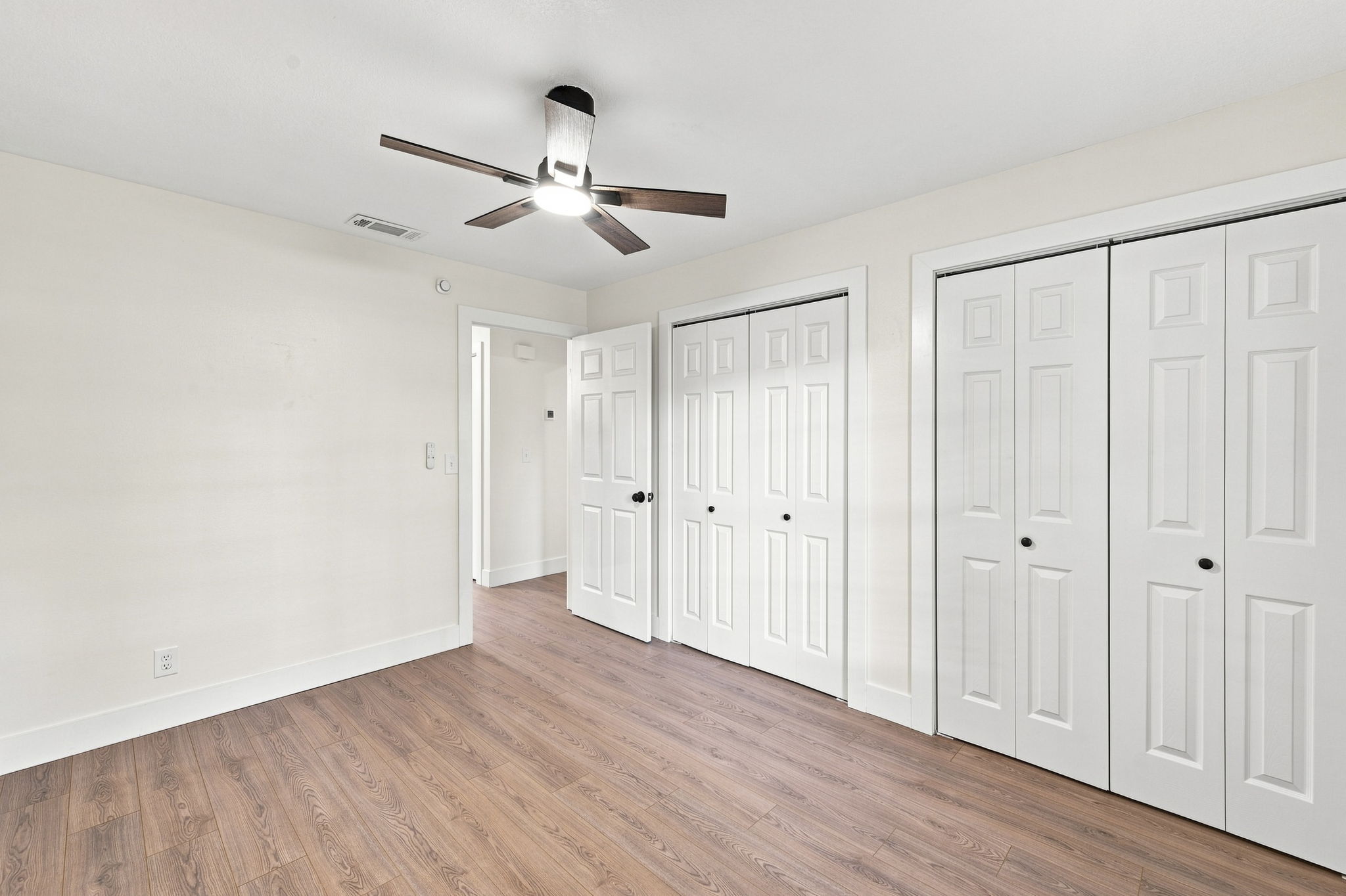 Interiors (23)