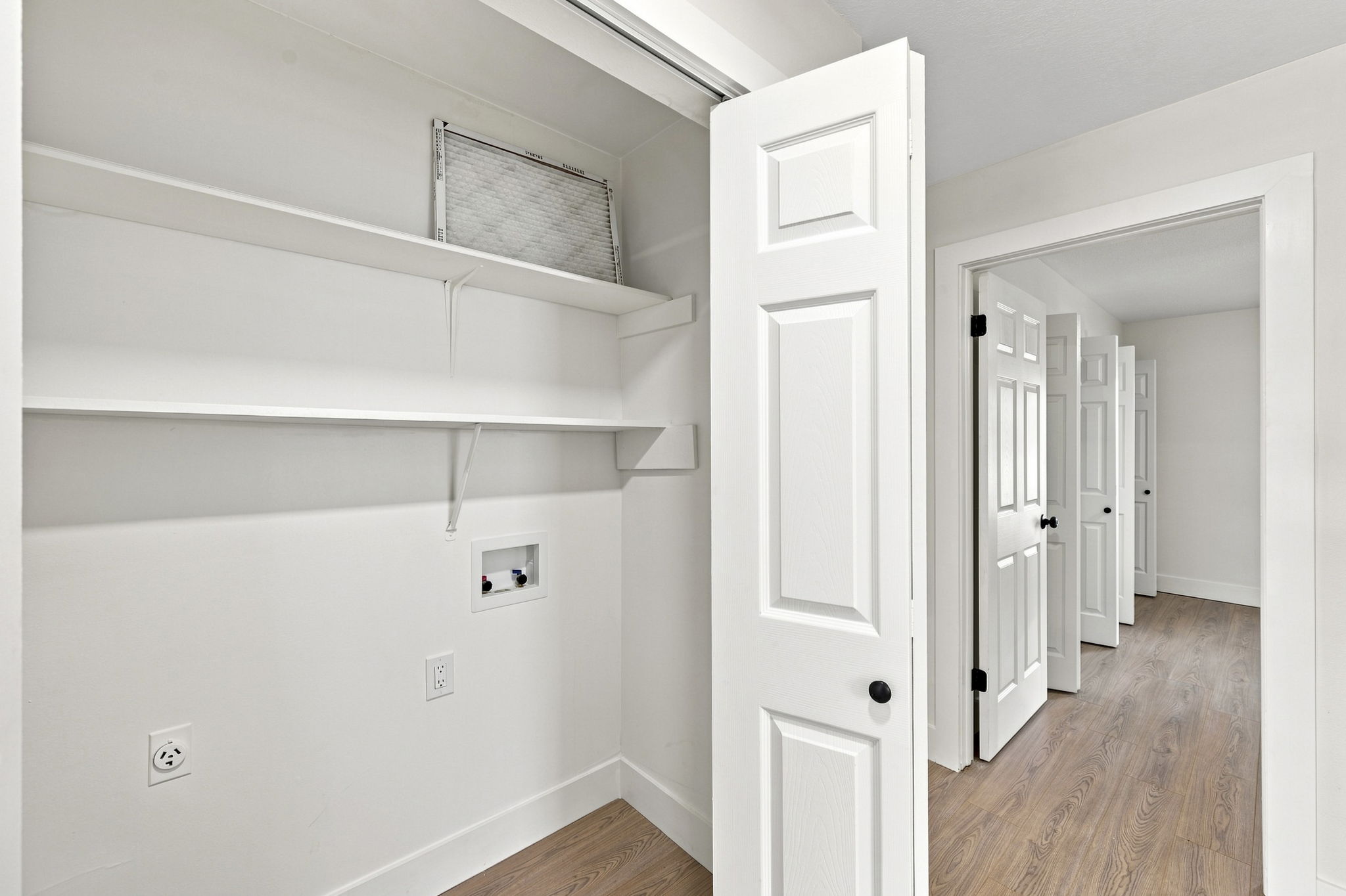 Interiors (31)