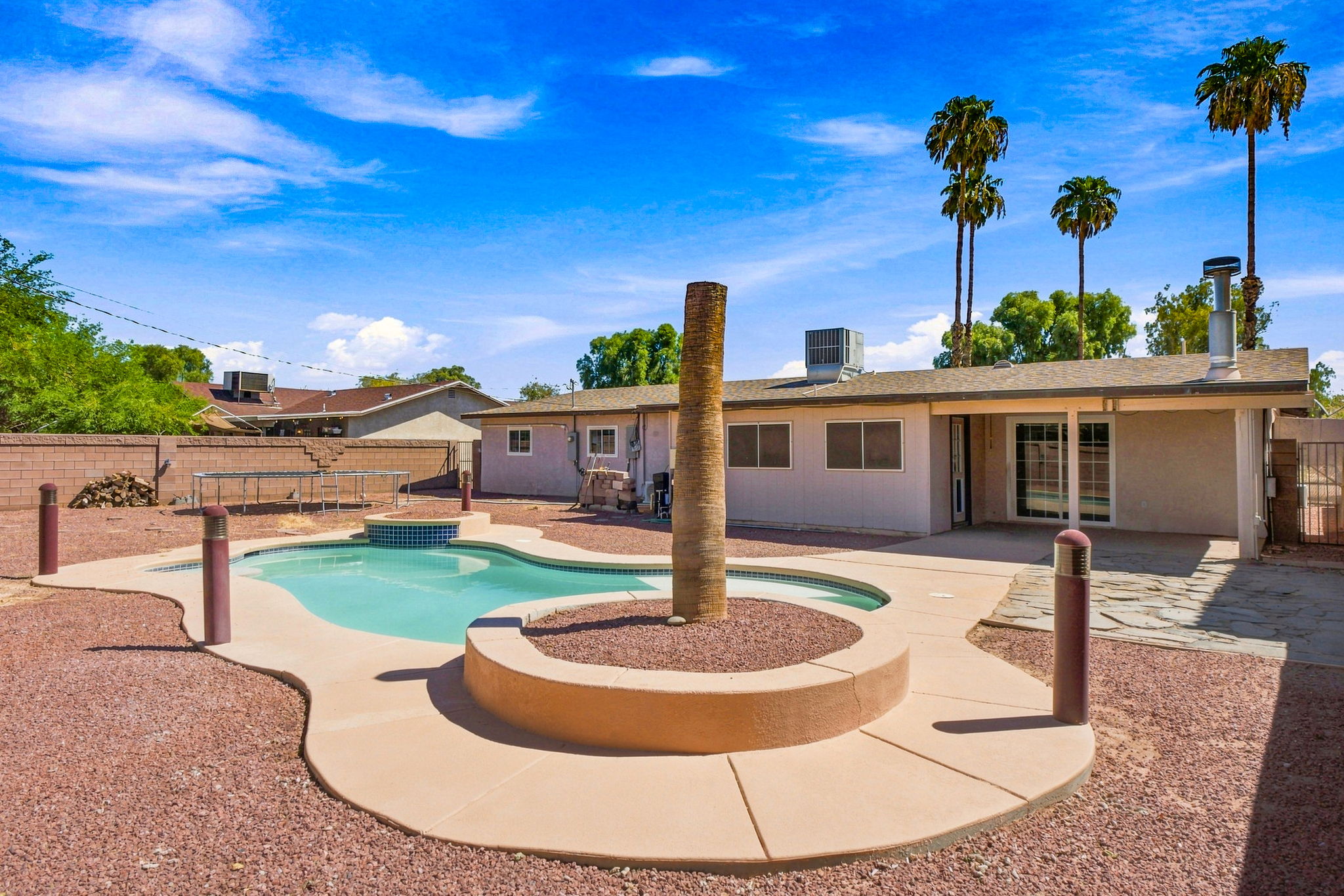  Photo 57