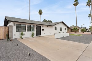 8725 E Osborn Rd - 003.jpg