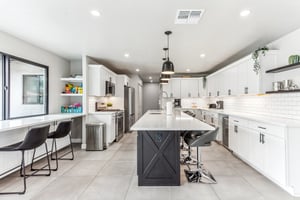 8725 E Osborn Rd - 007.jpg