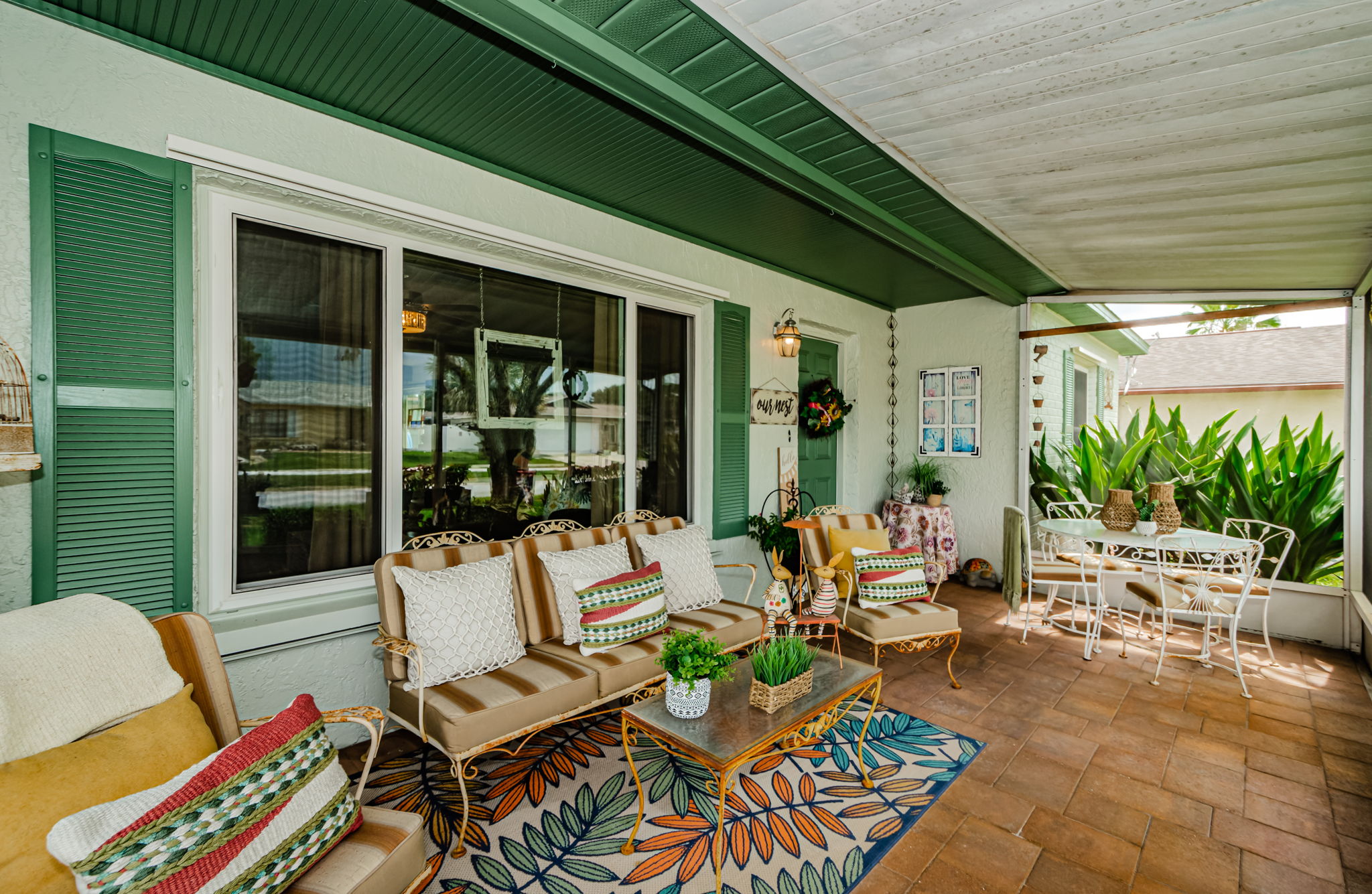 Front Patio 1B