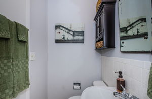 Bathroom 2A-2