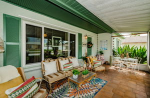 Front Patio 1B